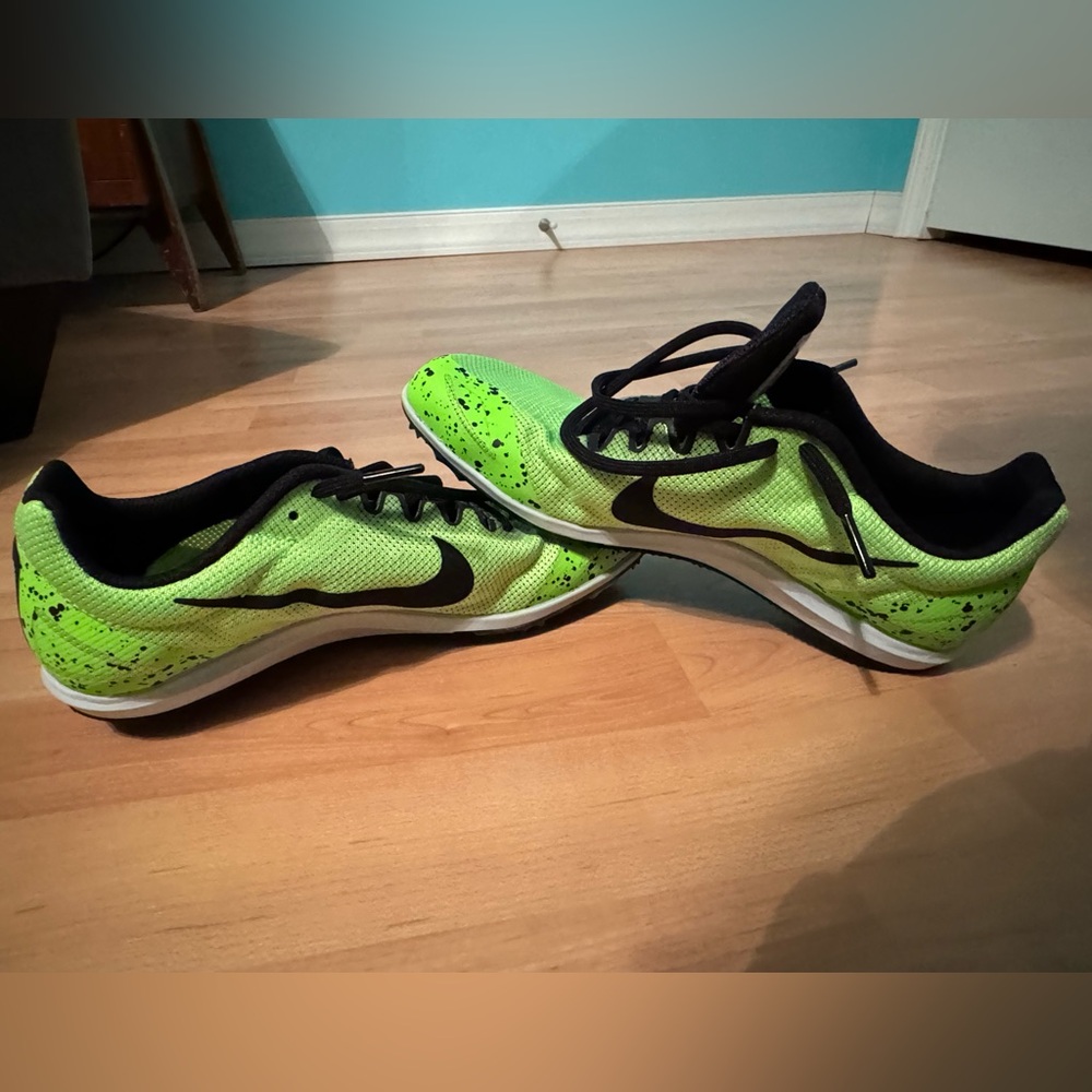Nike Track & Field Spikes

Size 7M 
Size 8.5W

Never worn

Comes with box